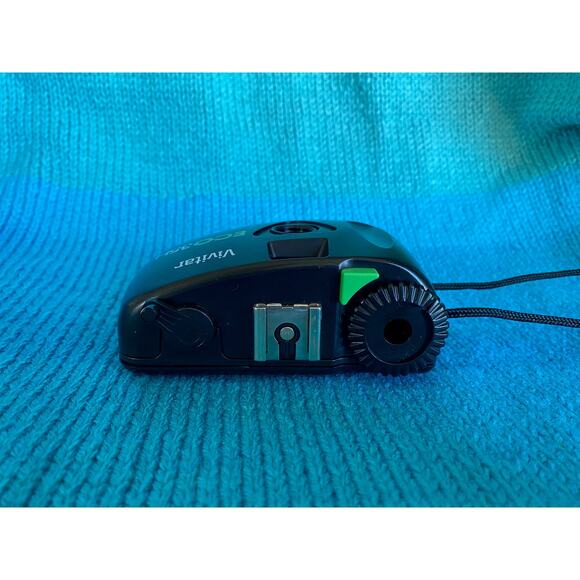 Vivitar Eco35H Focus Free Film Camera - Picture 6 of 7